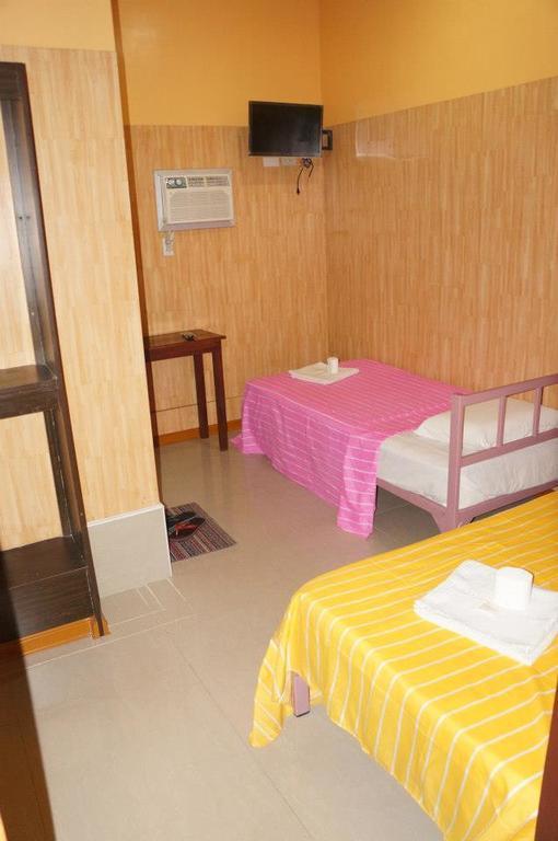 Daylight Inn Davao Екстер'єр фото
